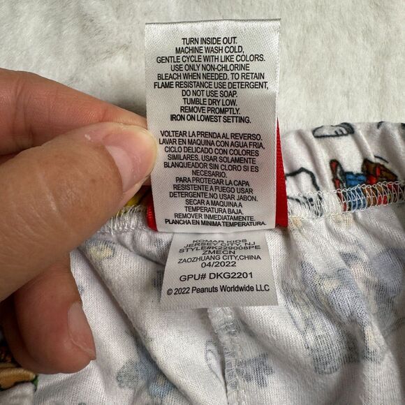 Peanuts Snoopy Kids Pajama Set Halloween Matching Family 24M Shirt Pants‎ PJs - Picture 12 of 13